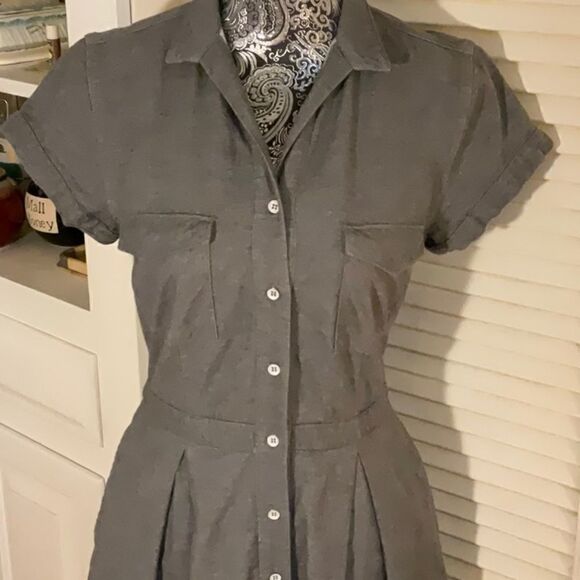 rag & bone Front Button Denim Shirt Dress with 4 pockets. 100% Cotton. - Picture 3 of 17